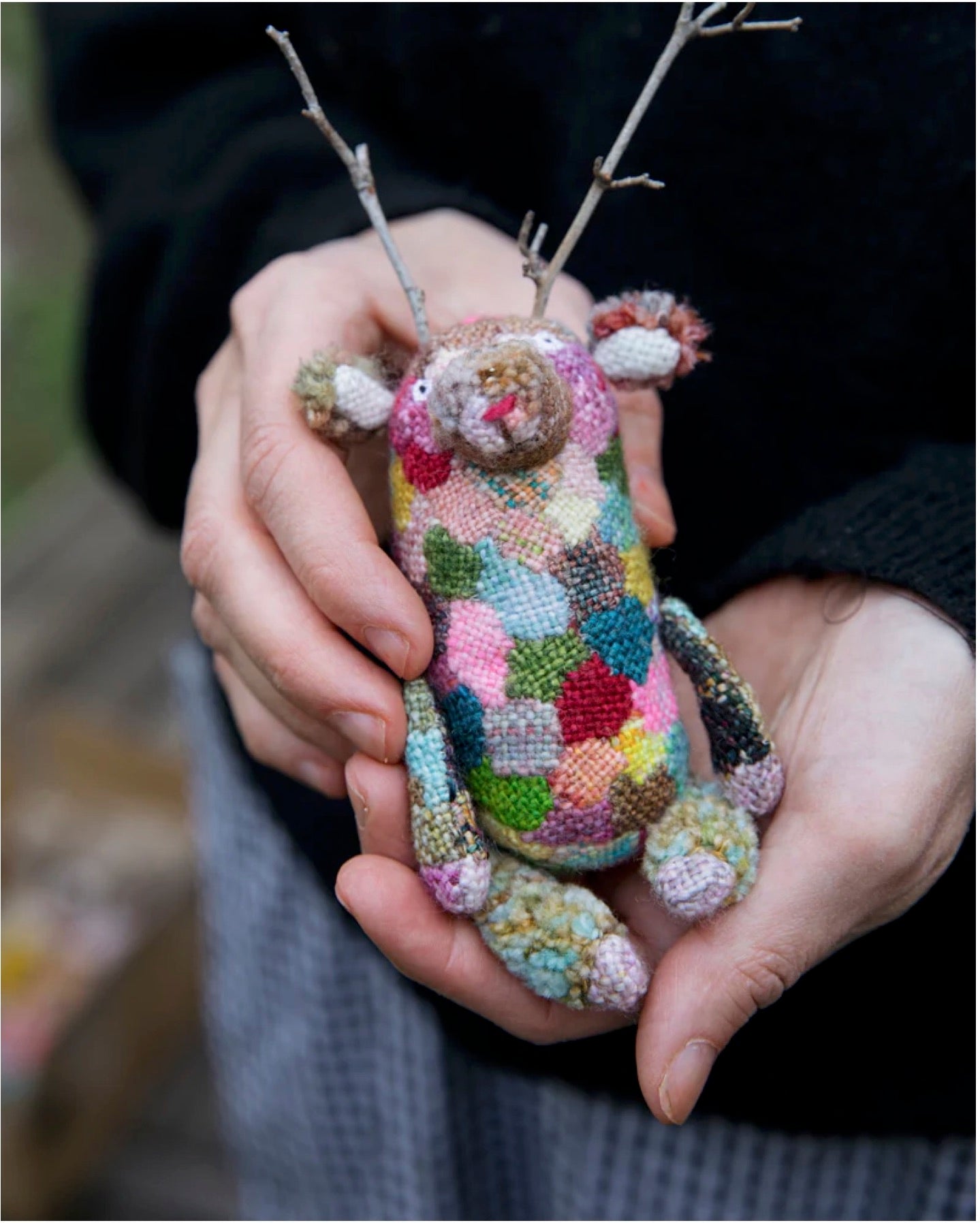 !! PRE-ORDER !! Tiny Friends: A Guide to Mosaic Embroidery