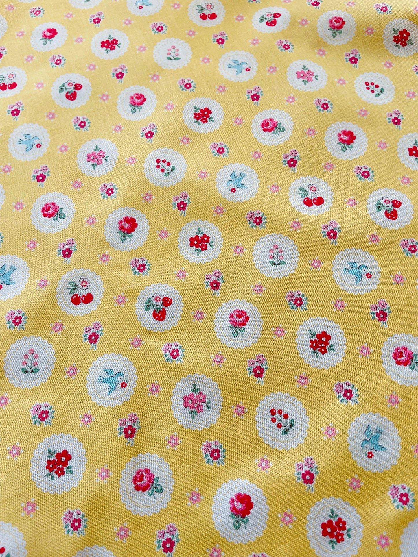 Atsuko Matsuyama Exclusive - Scallop Berries (yellow)
