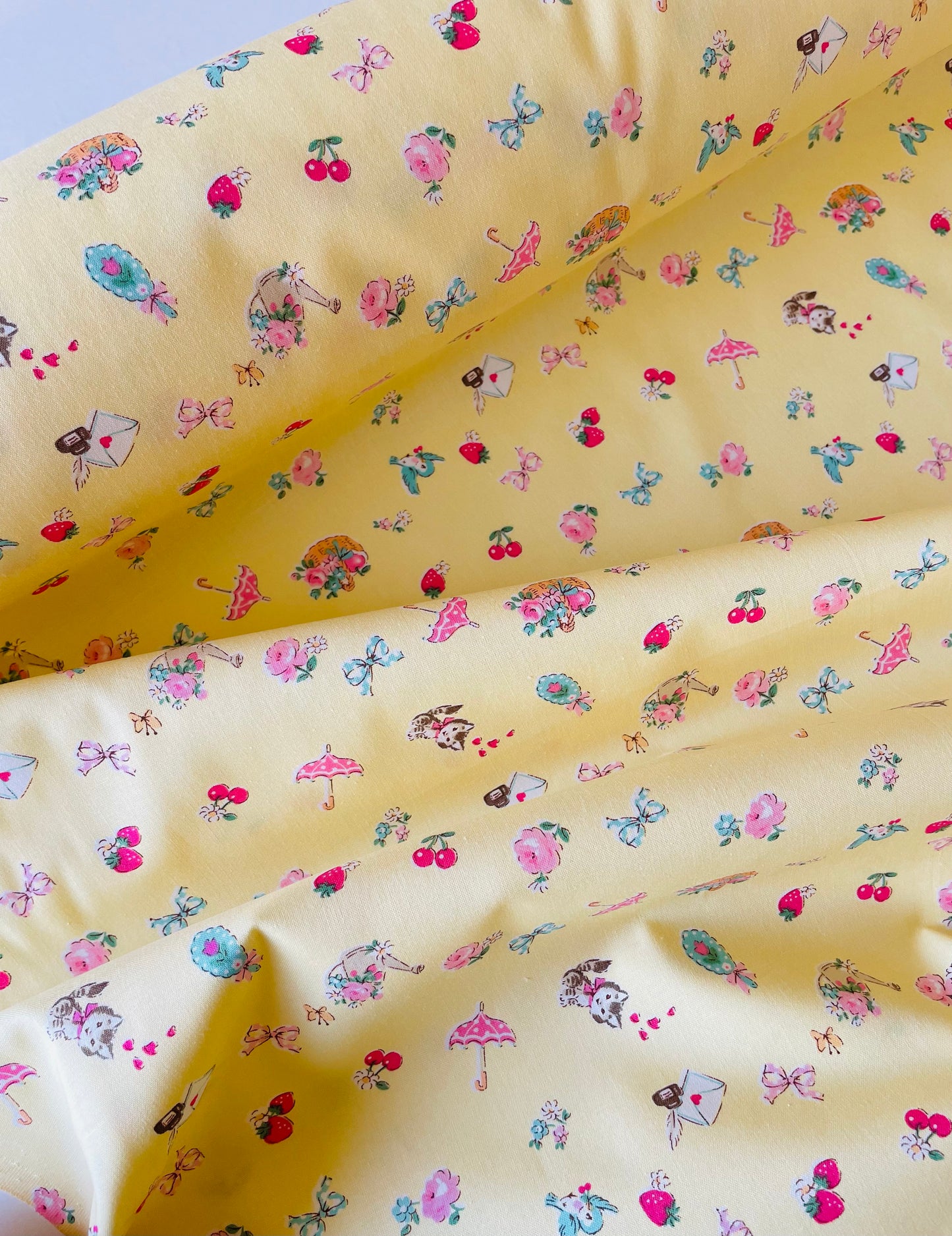 Charming One - yellow