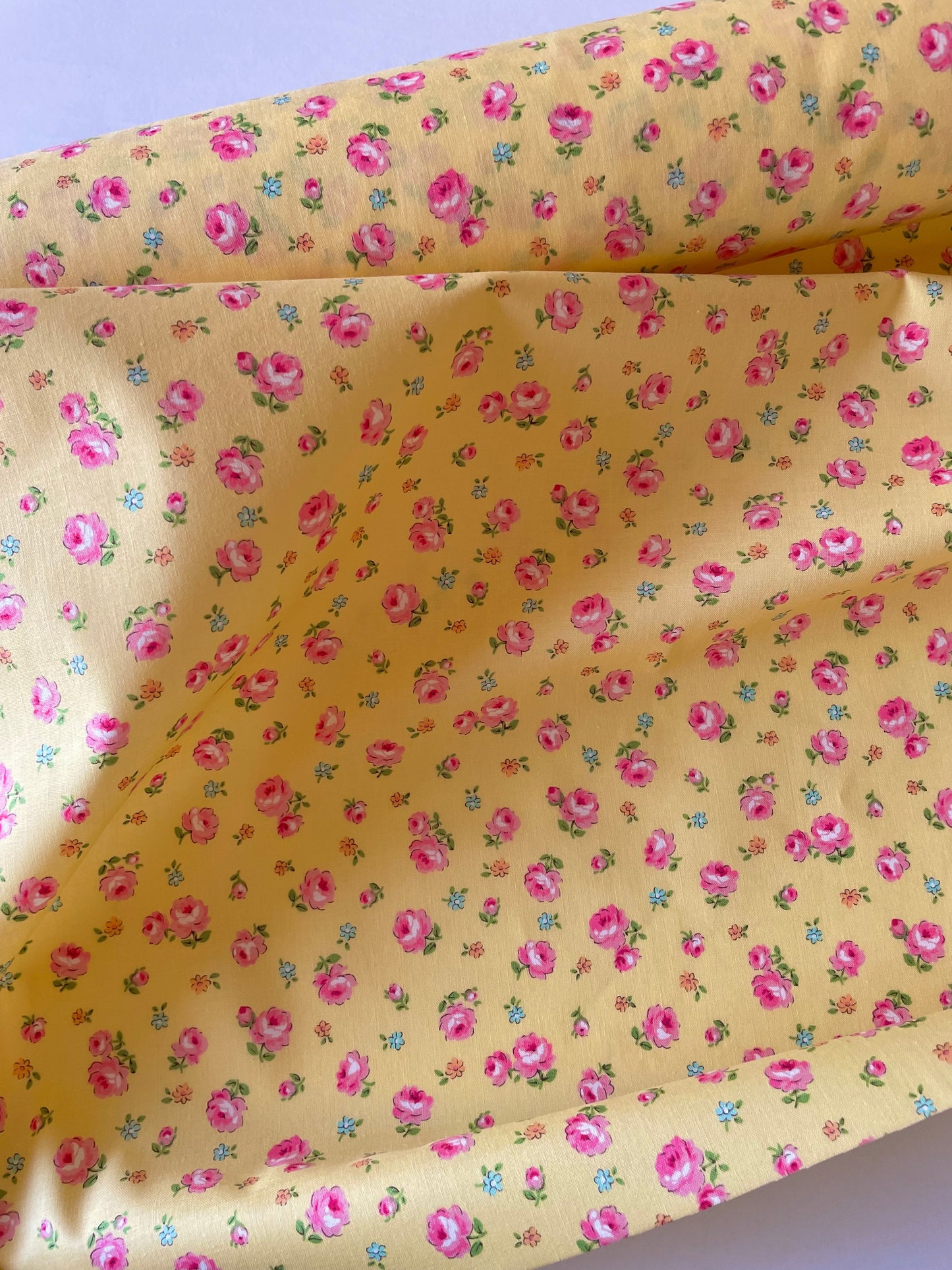 Charming Rose - yellow