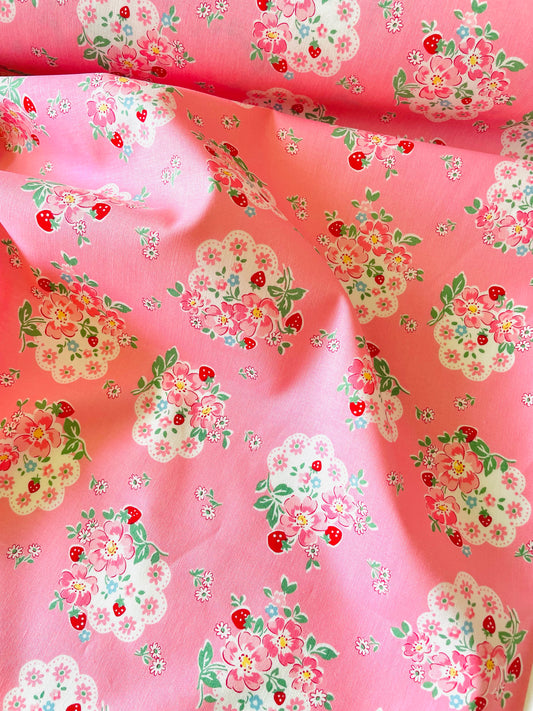 Atsuko Matsuyama - Flower Doily (pink)