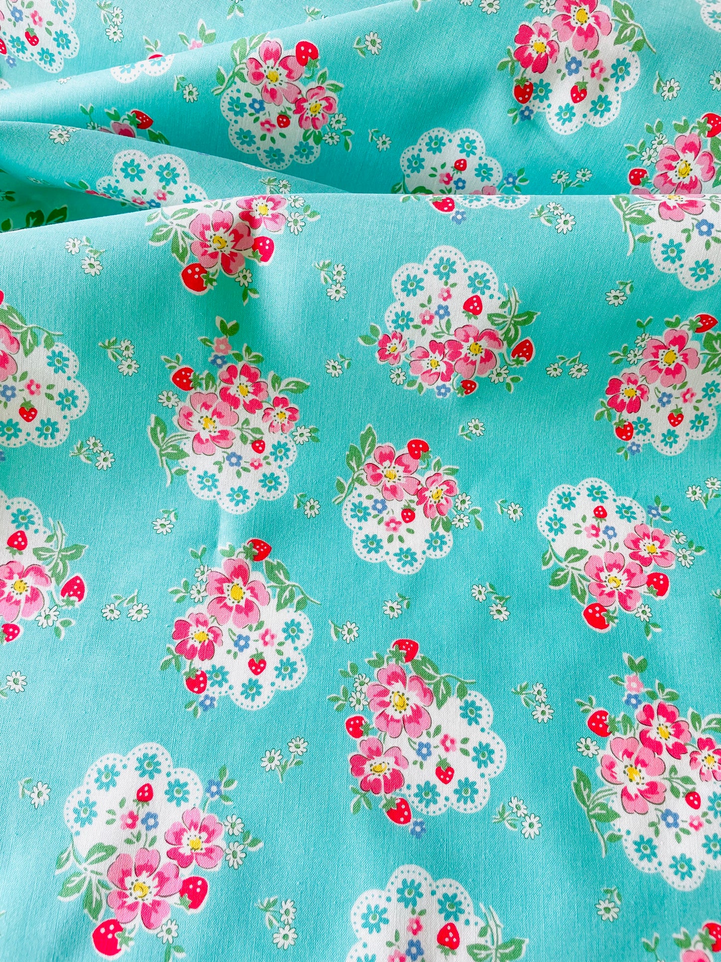 Atsuko Matsuyama - Flower Doily (turquoise)