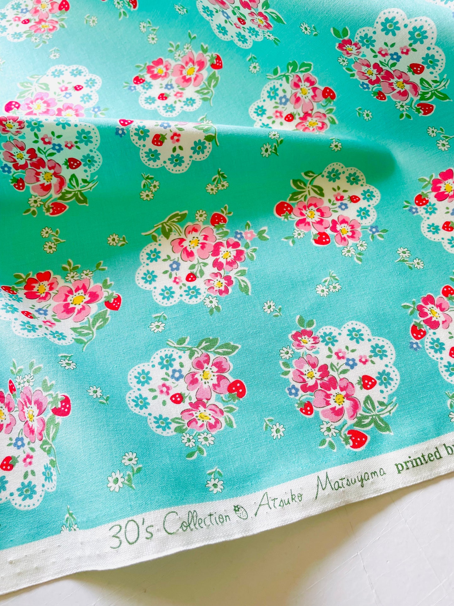 Atsuko Matsuyama - Flower Doily (turquoise)
