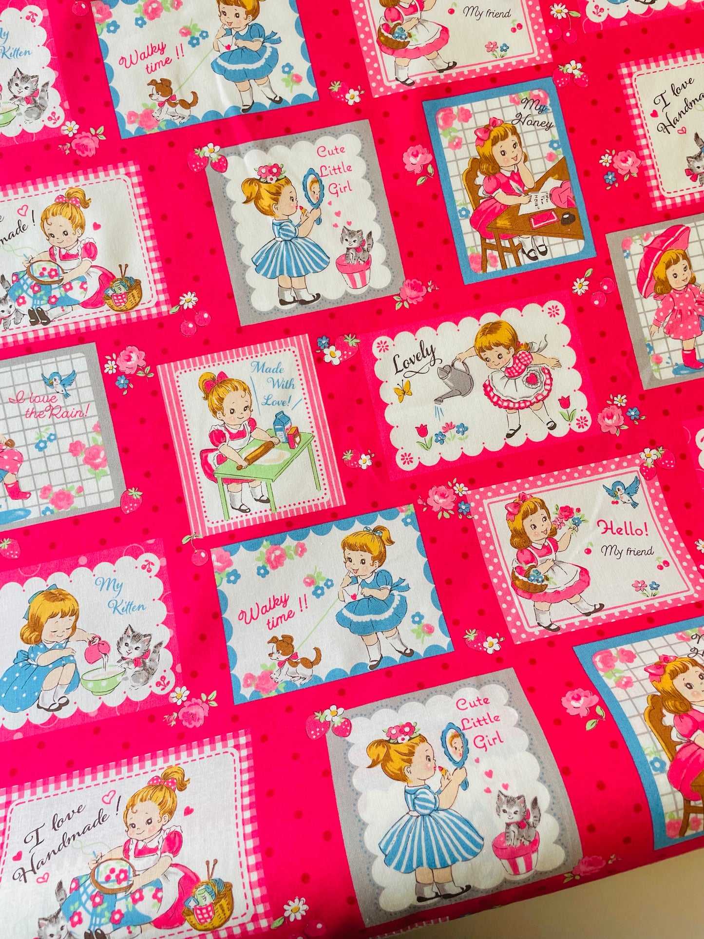 Run Run Girls' Card