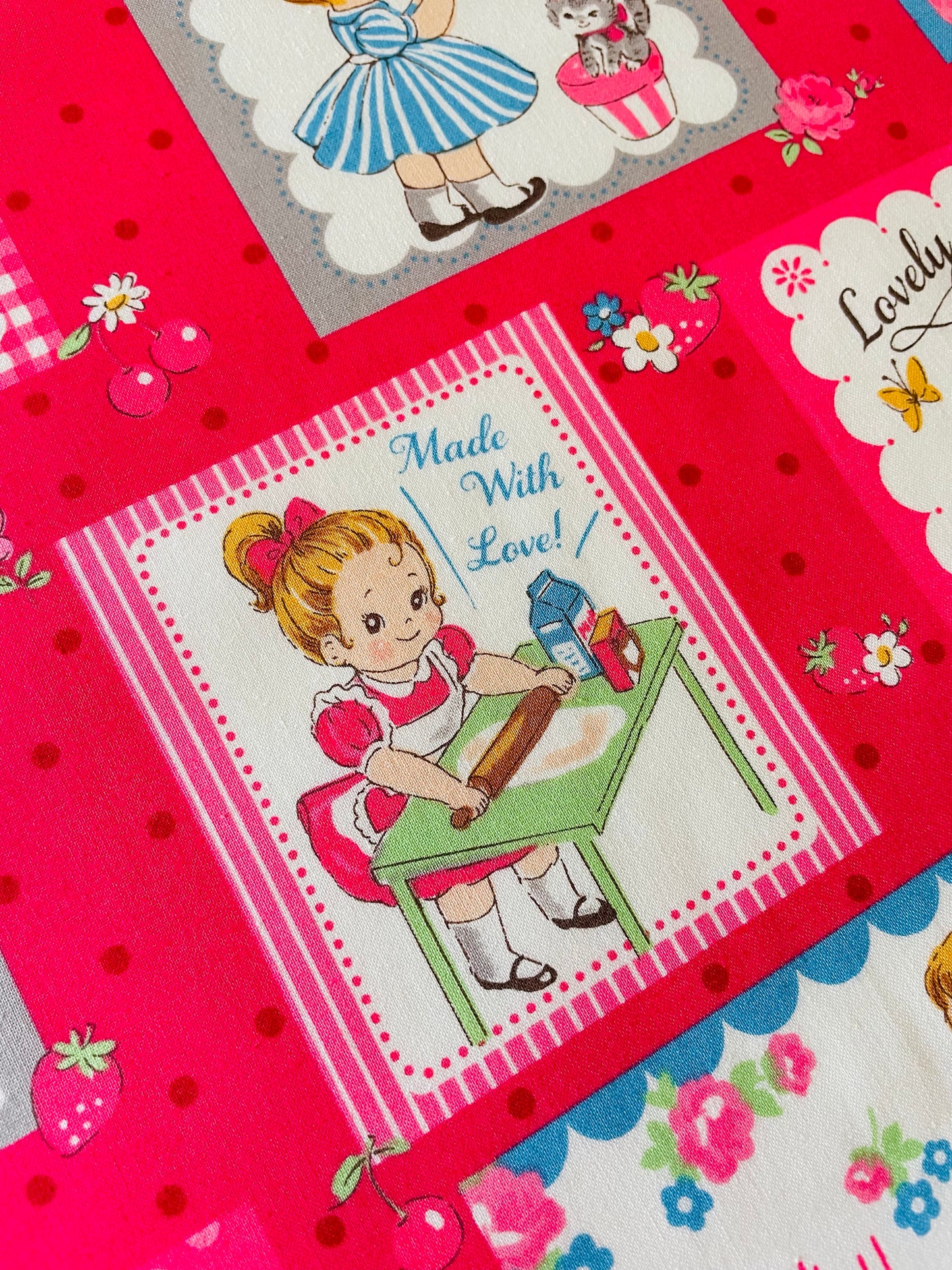 Run Run Girls' Card