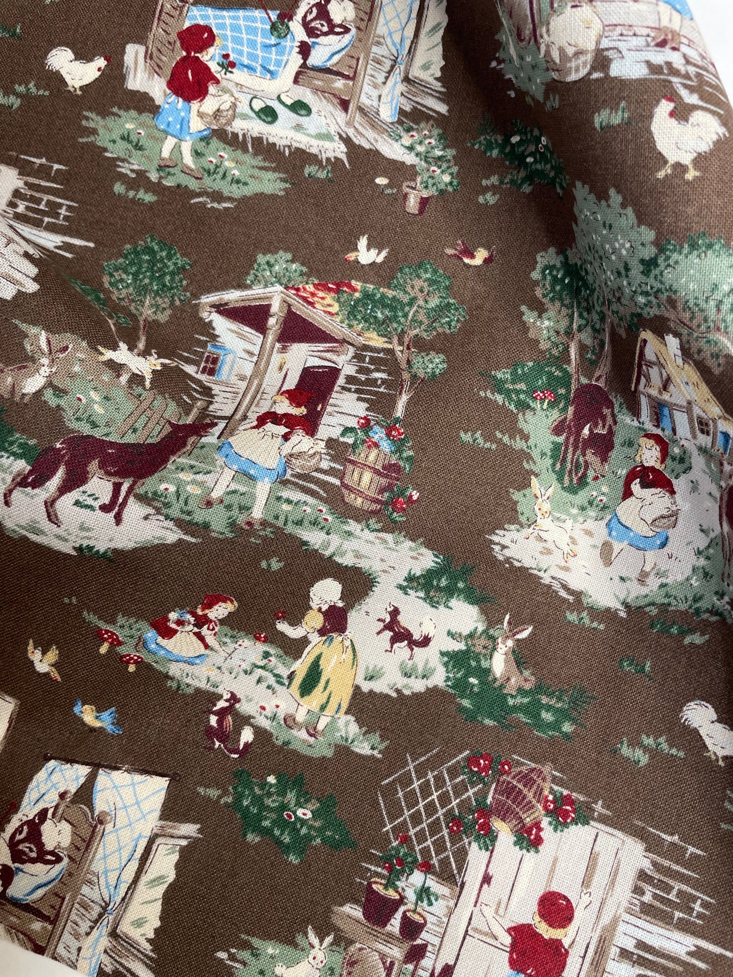Little Red Riding Hood - BROWN