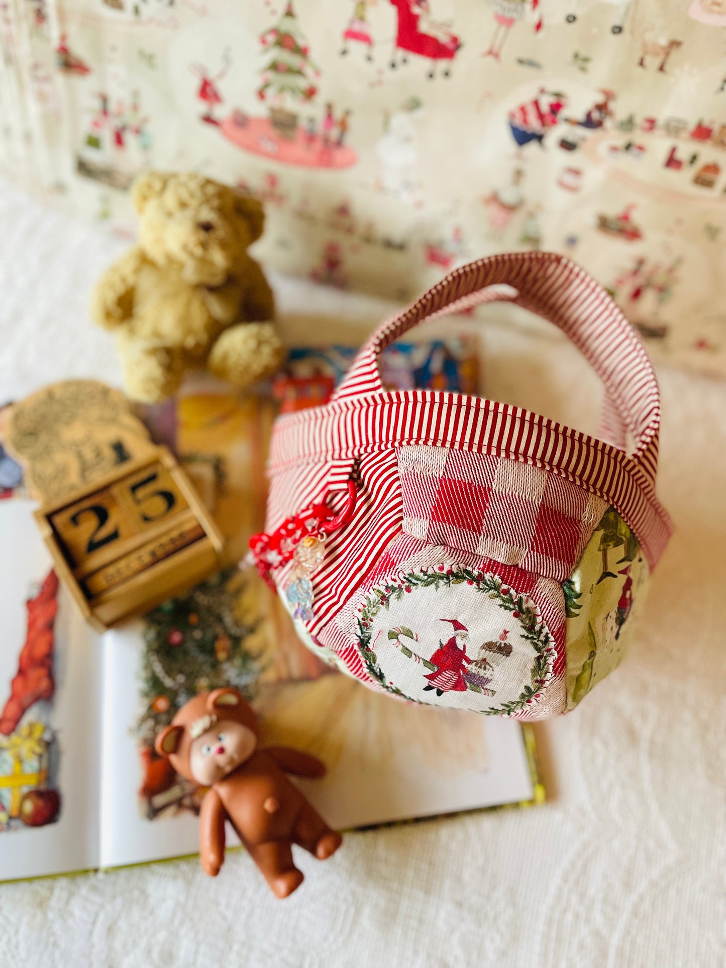 Sewing Kit - Christmas Fun (Pentagon) Bag