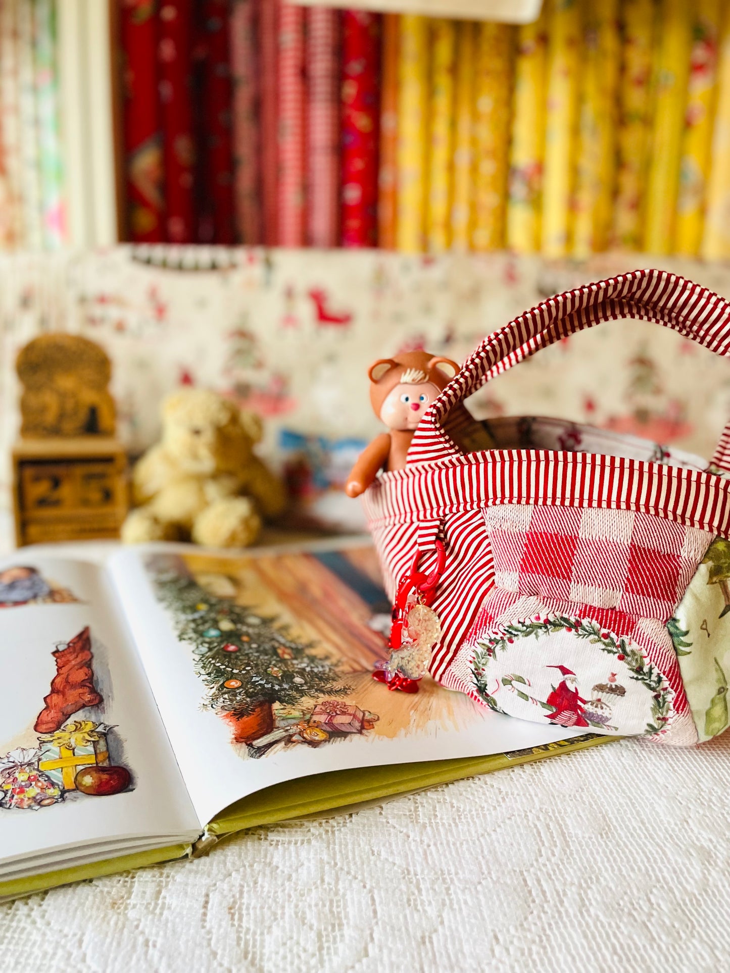 Sewing Kit - Christmas Fun (Pentagon) Bag