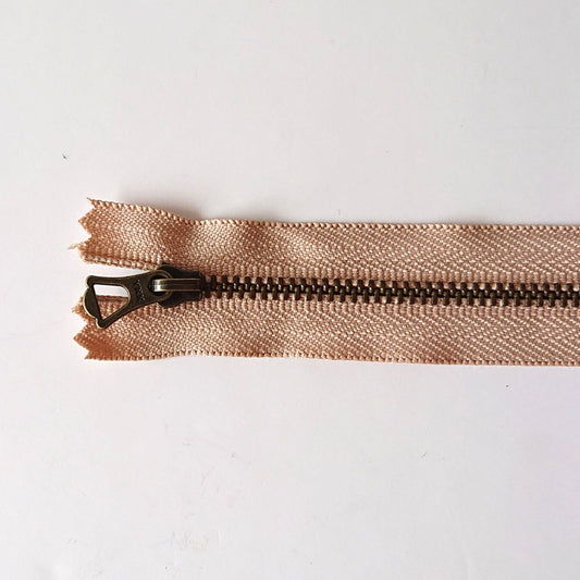 YKK Brone Zipper with Tulip Pull - Light Brown (25cm)