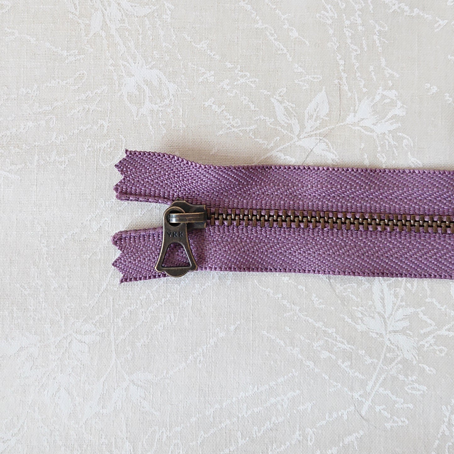 YKK Brone Zipper with Tulip Pull - Dark Purple (25cm)