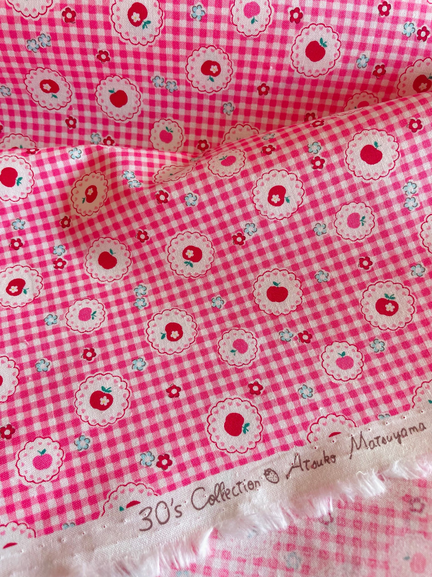Atsuko Matsuyama - Apple Lace (pink)