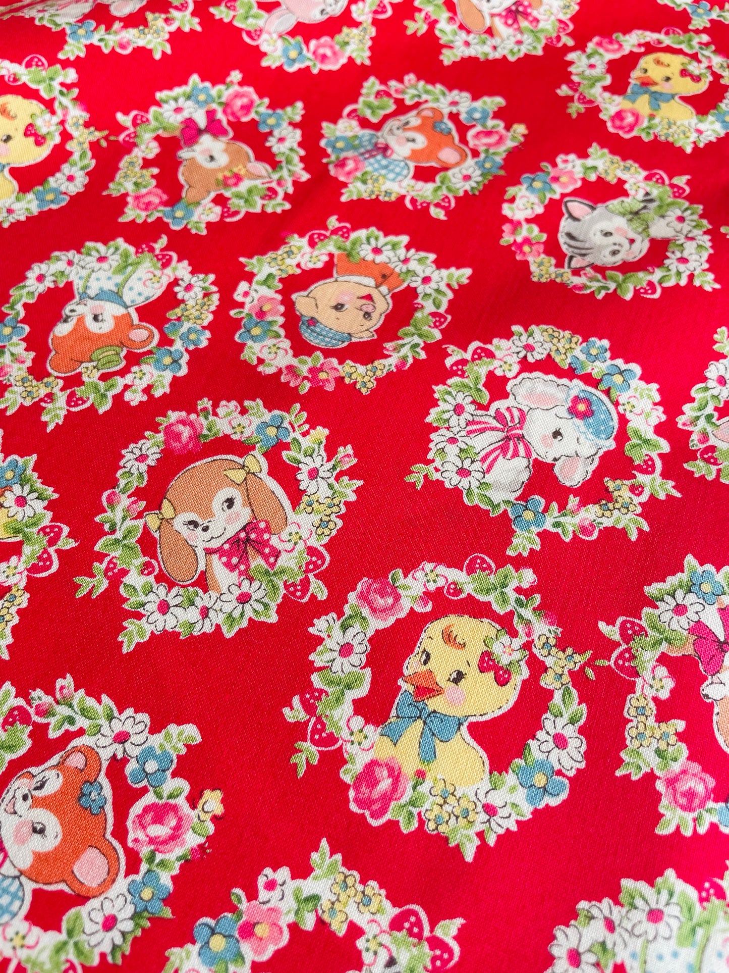 Atsuko Matsuyama - Circle Animal (red)