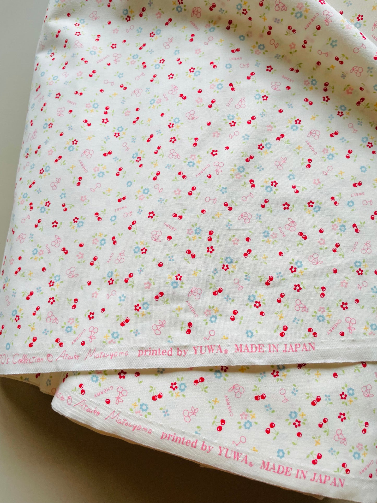 Atsuko Matsuyama - Cutie mini cherries (white)