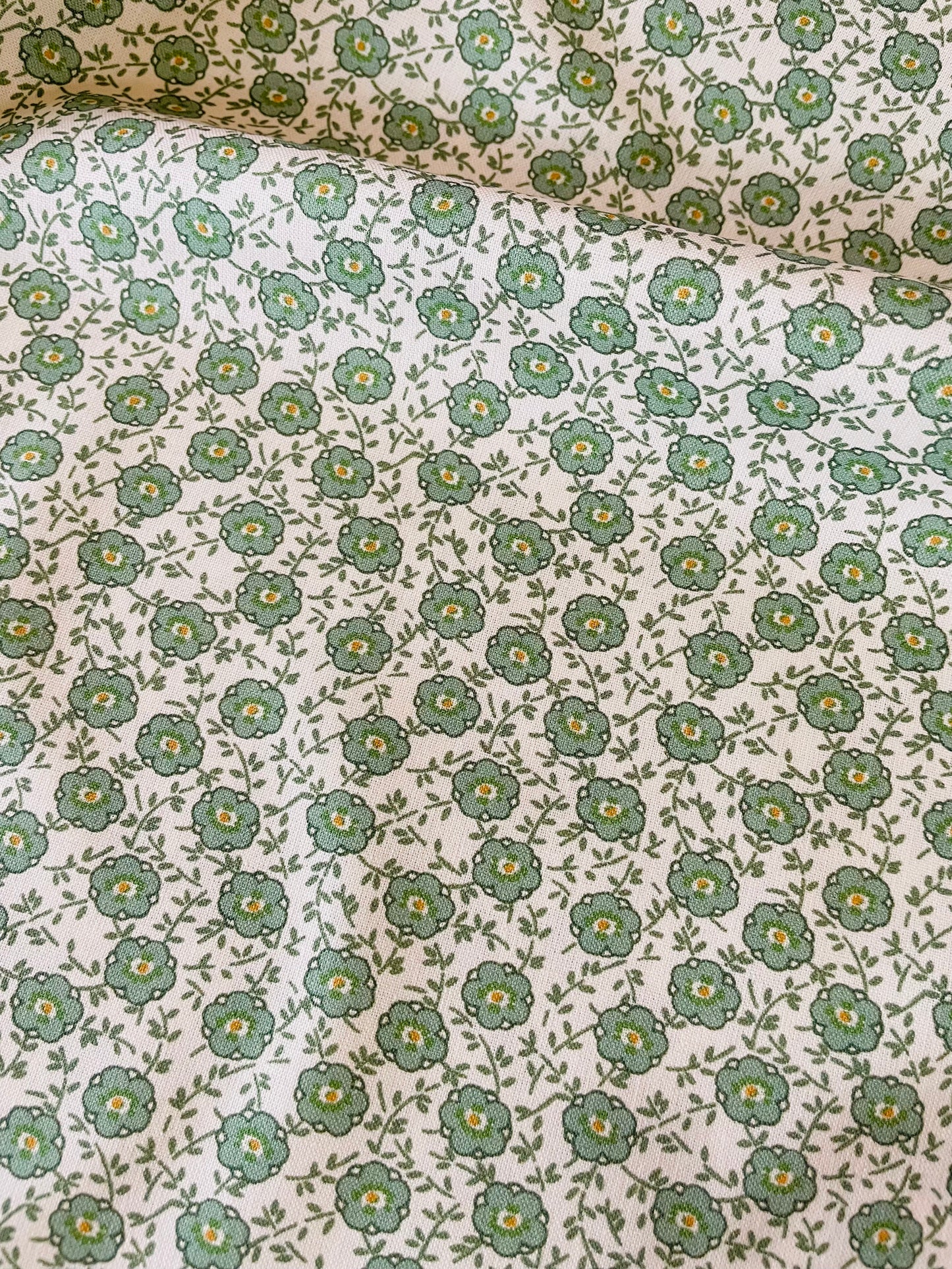 Jeu De Fil -- floral (green)