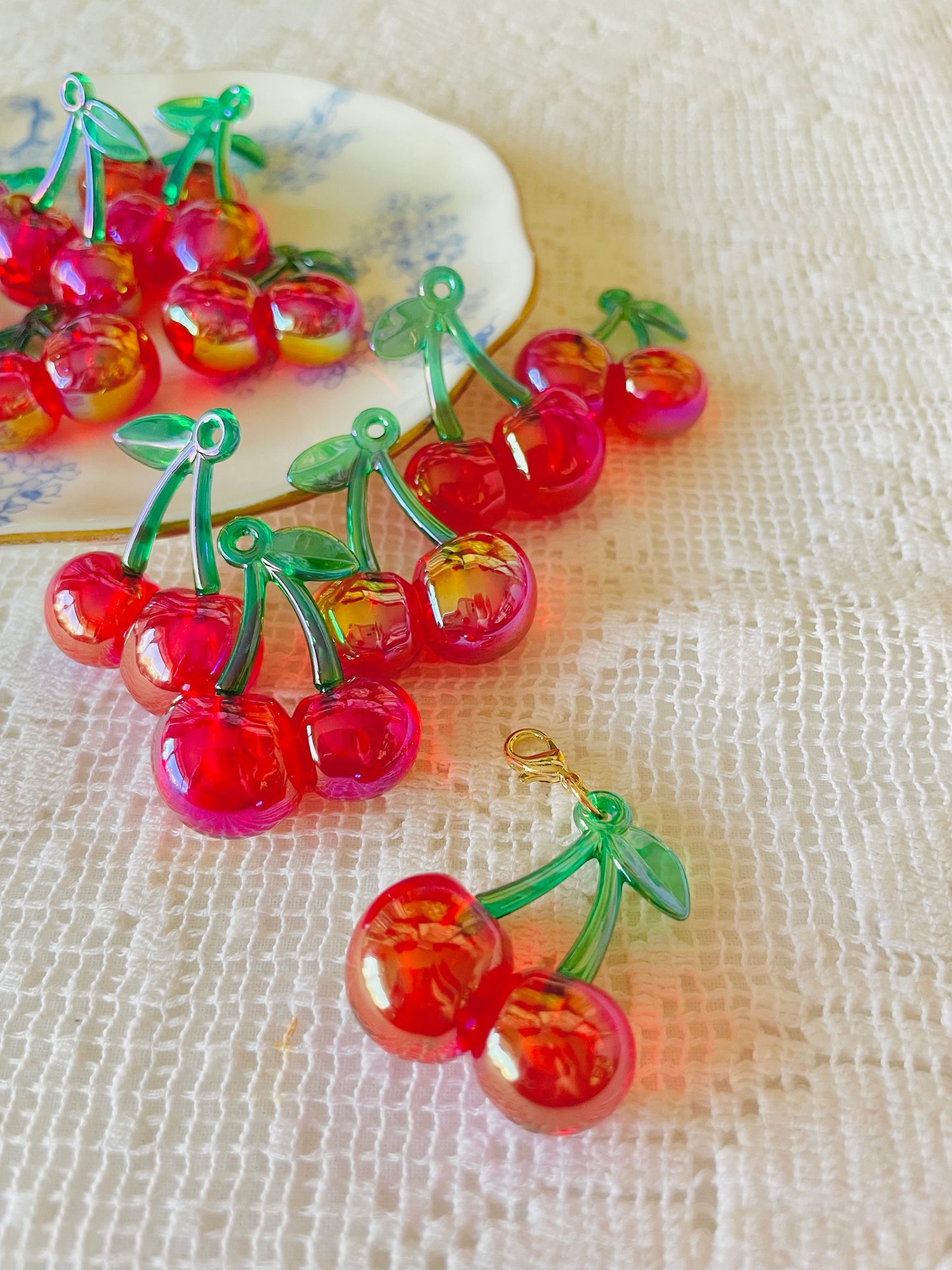 Zipper Charm - Classic Cherry -- Glittering Red (big)