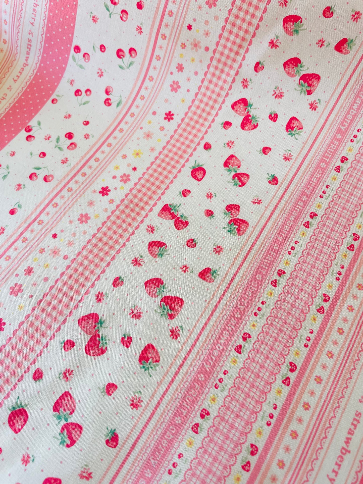 Atsuko Matsuyama - Fruit Ribbon (pink)
