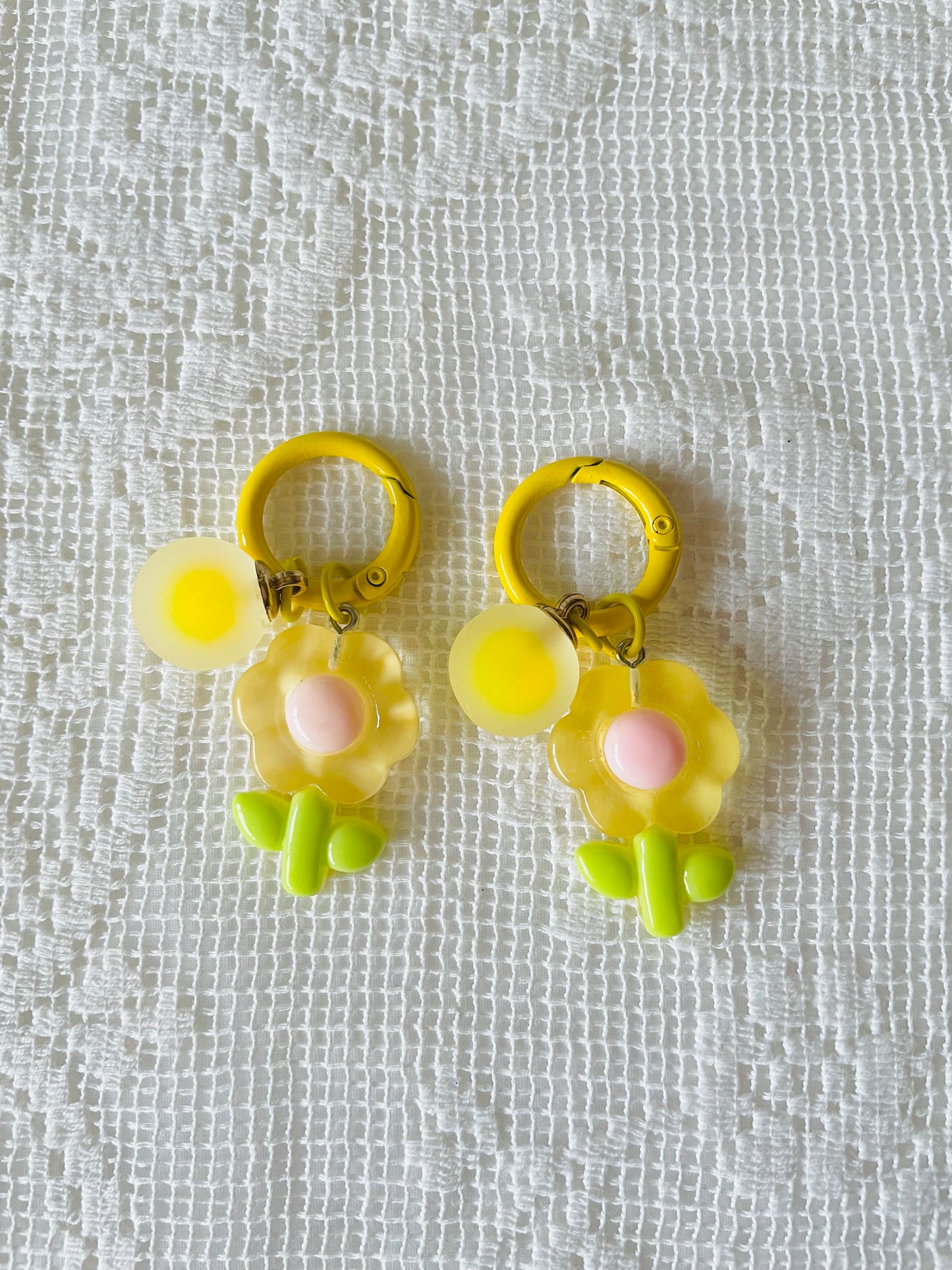 Zipper Charm - happy flower (yellow)