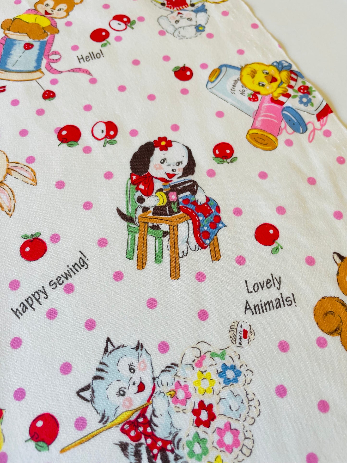 Lovely Sewing Animal (white)