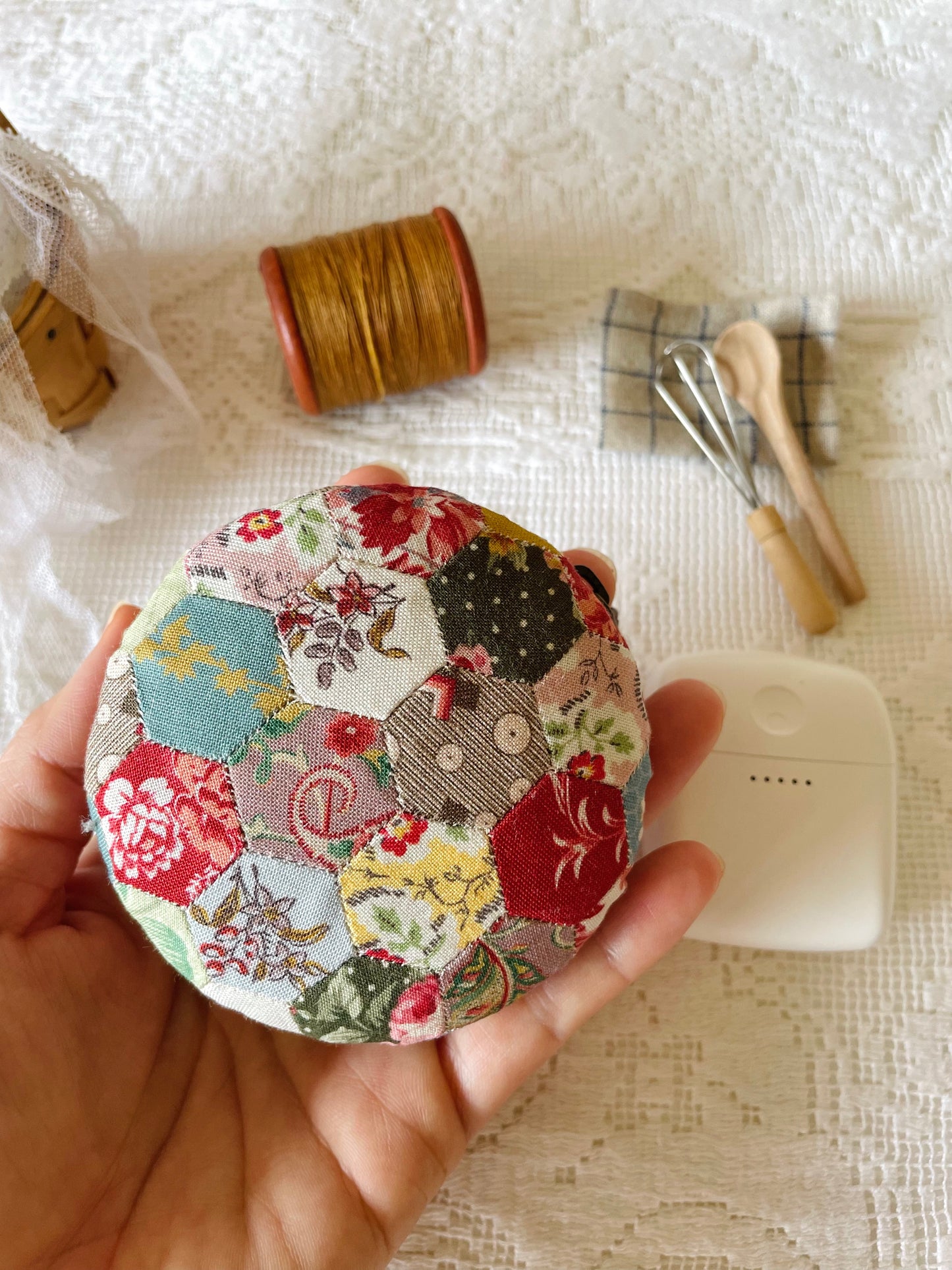 Sewing Kit - Macaron Purse: Little Hexies (80mm)