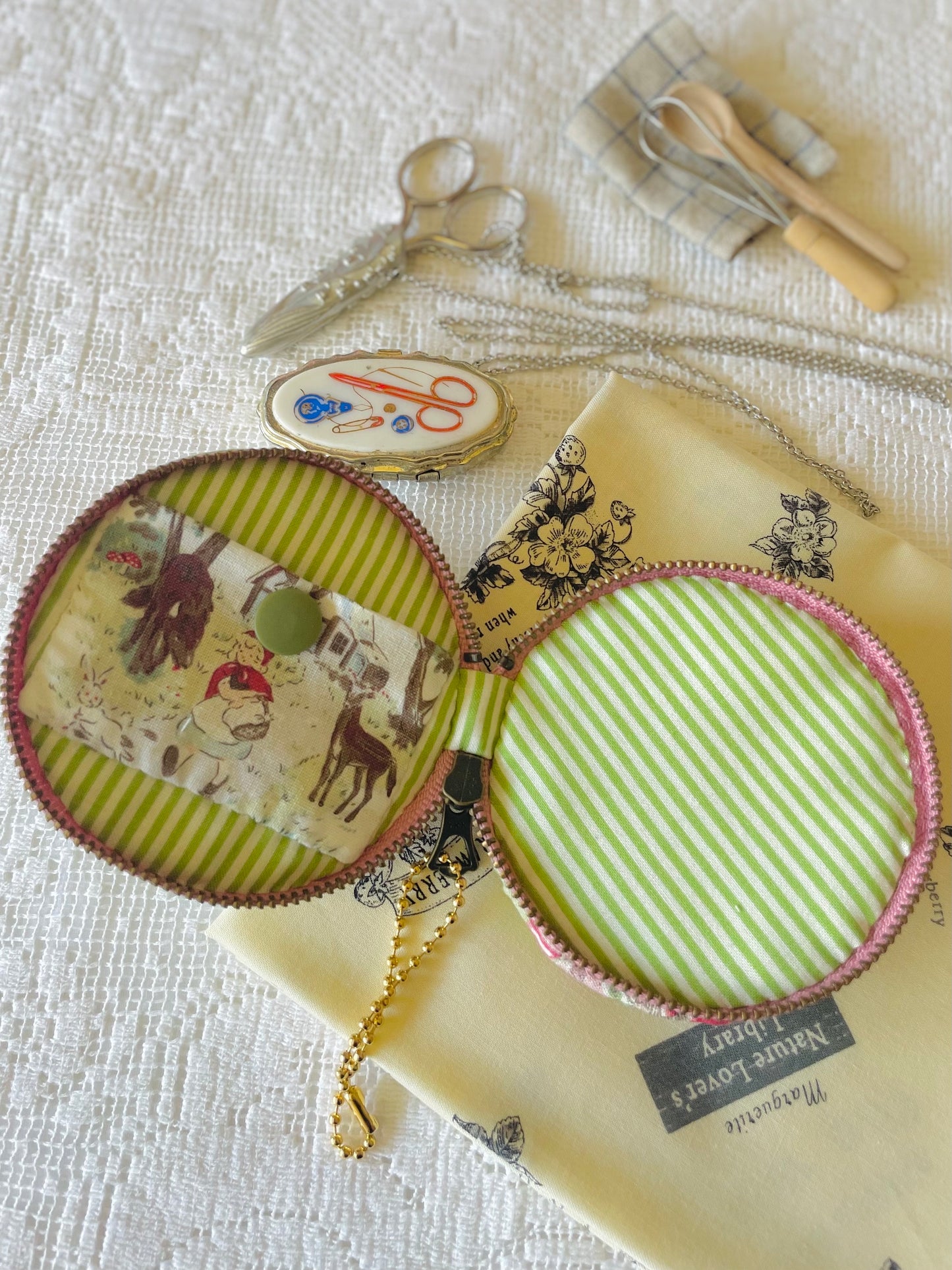 Sewing Kit - Macaron Purse: Little Hexies (80mm)
