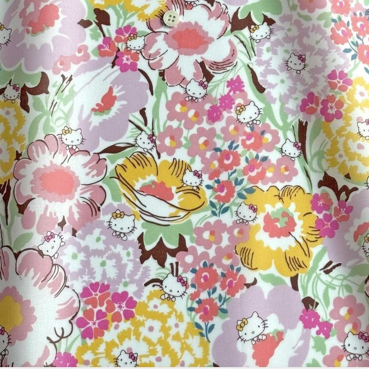 !! PRE Order! ! Liberty Japan & Hello Kitty - Peek A Boo (Pink)