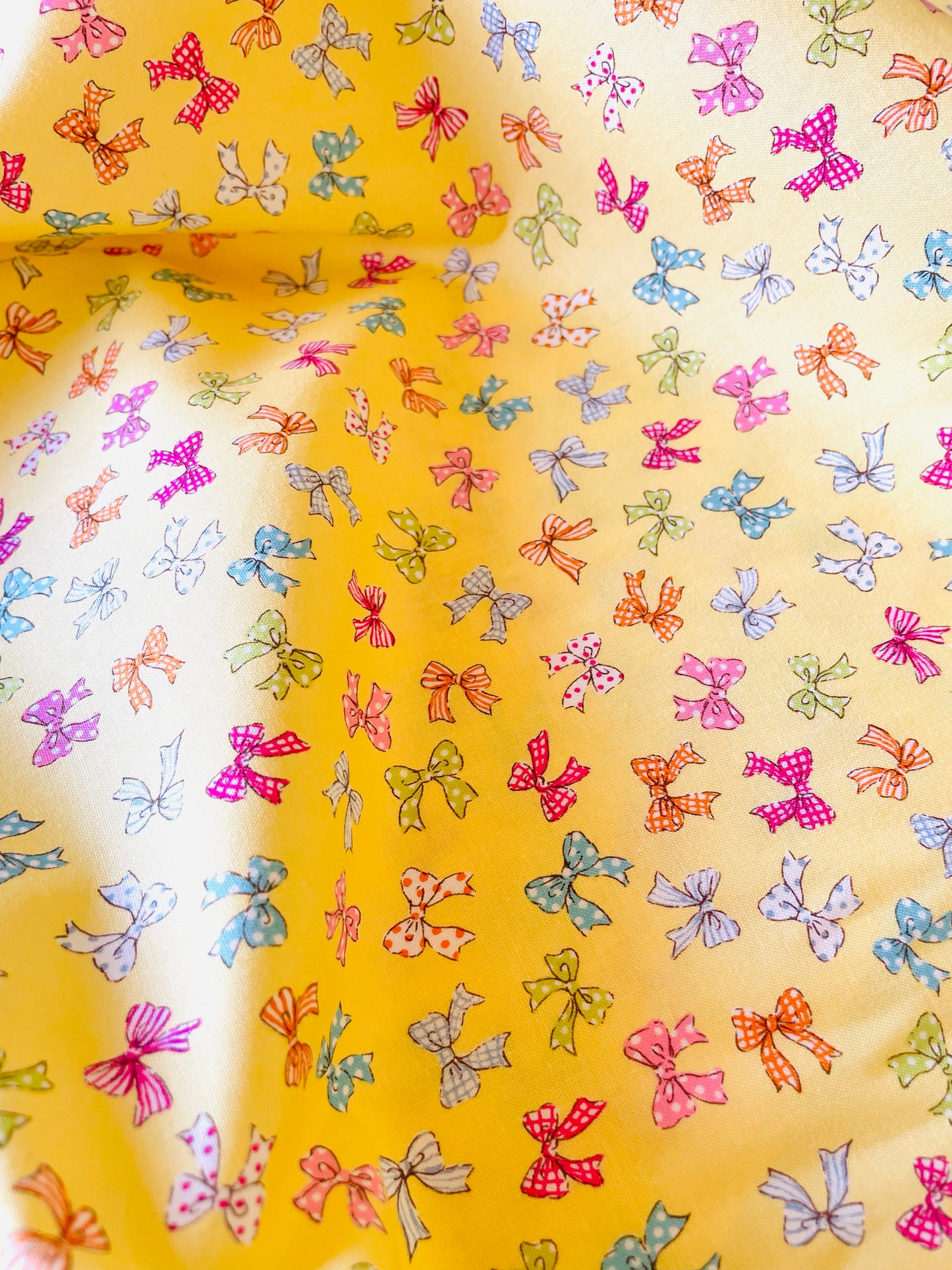 Ribbon Shower (yellow)