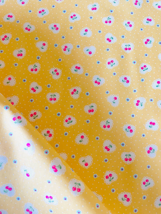 Scallop Cherry - Yellow