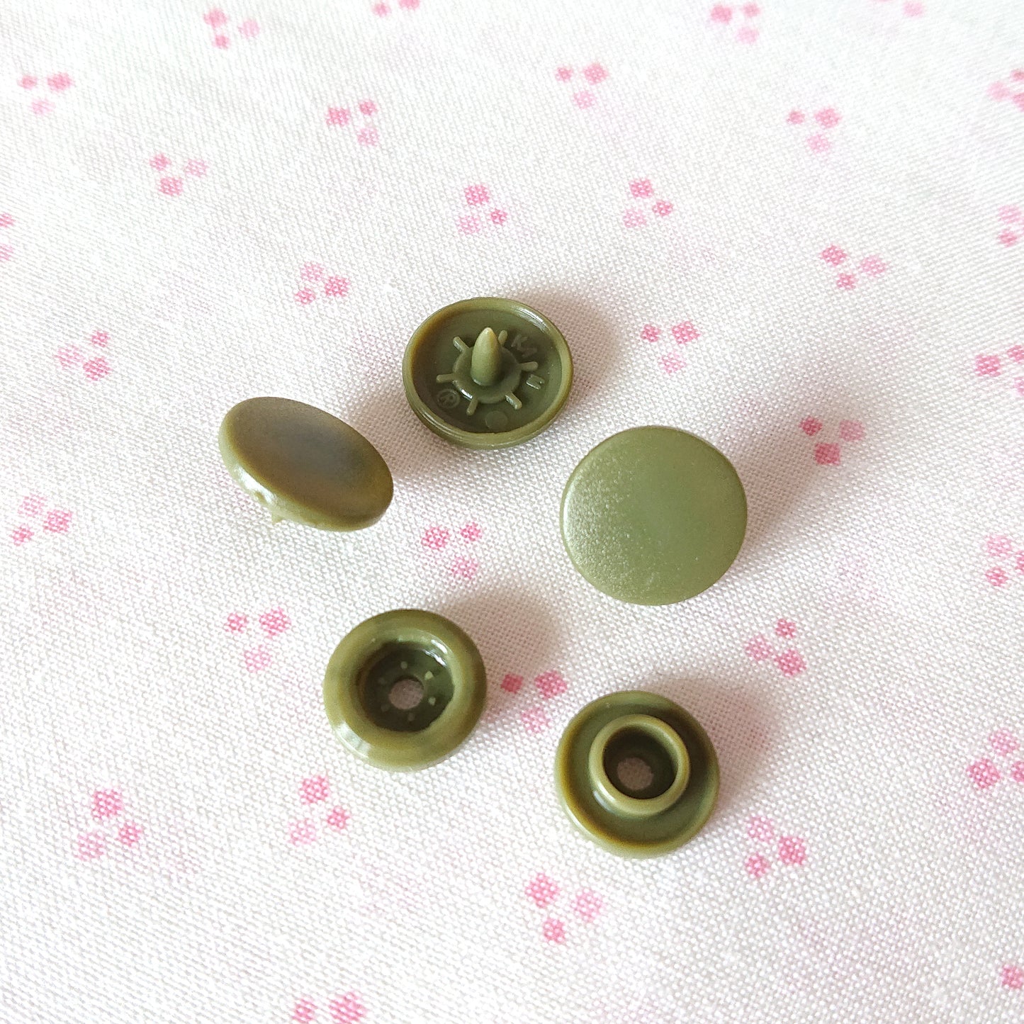 Fastening Snap -- Olive Green (matted)