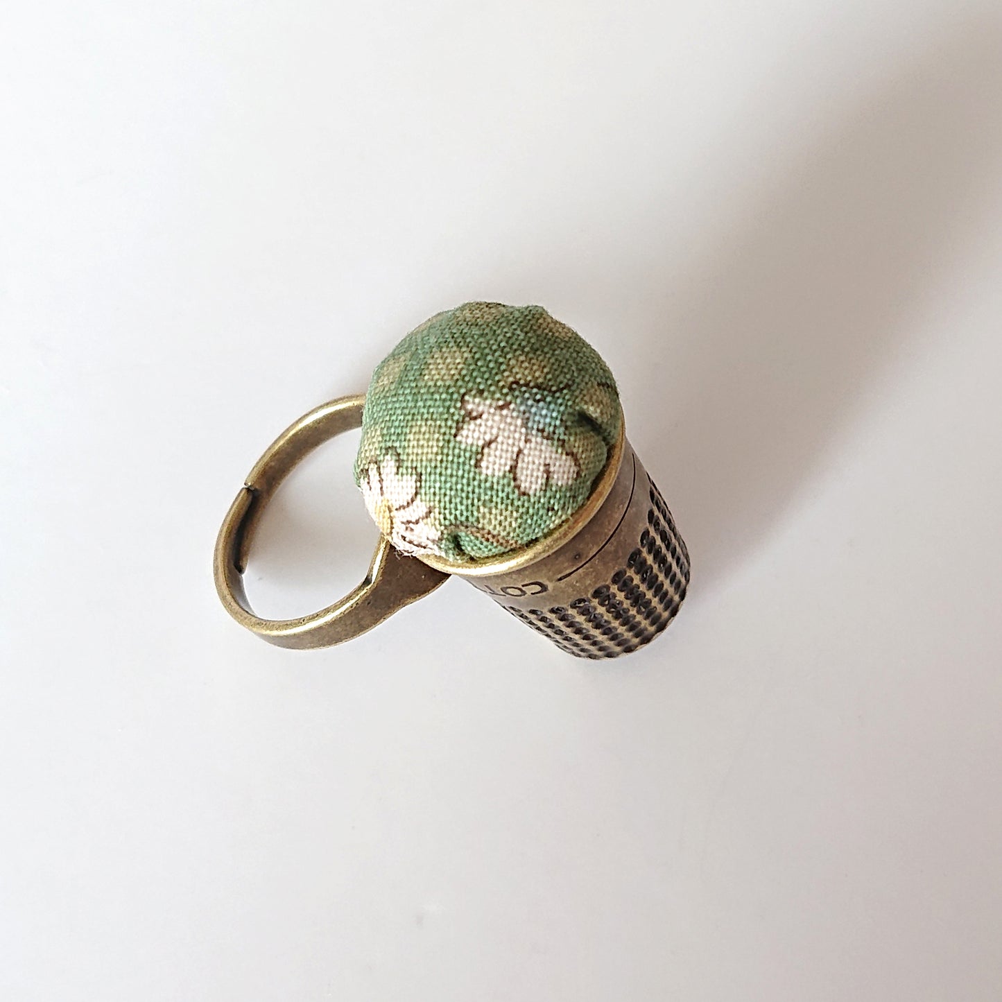 Little House Pincushion Ring (Bronze)
