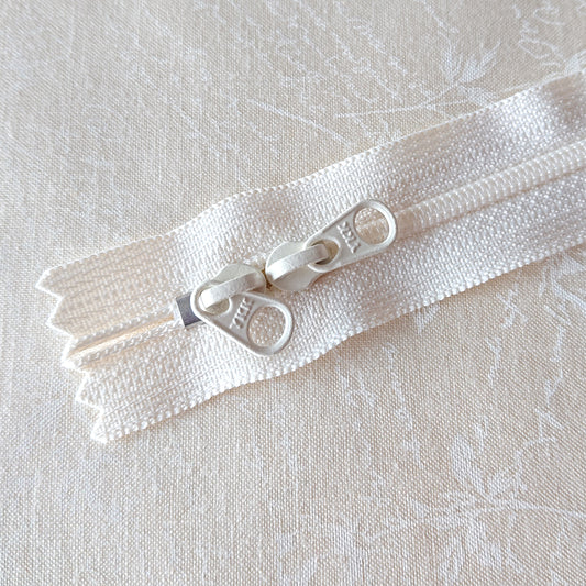 YKK Candy Color Zipper -- White(35cm/ 13 7/8in)