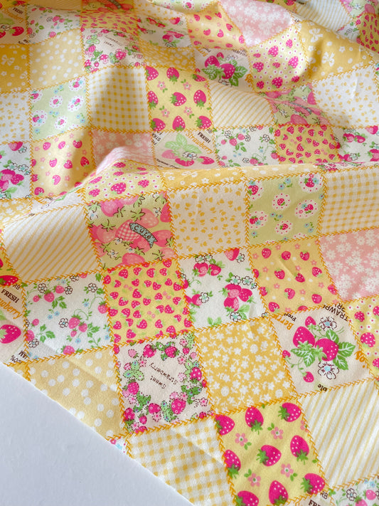 Strawberry Party - Yellow