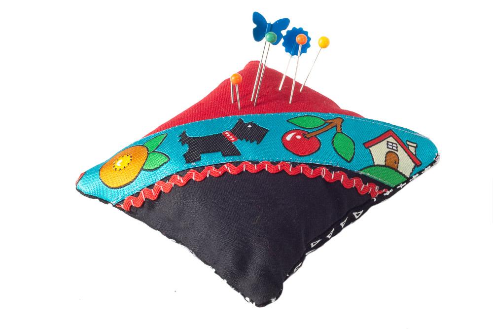 Scottie/House -- Mary Engelbreit