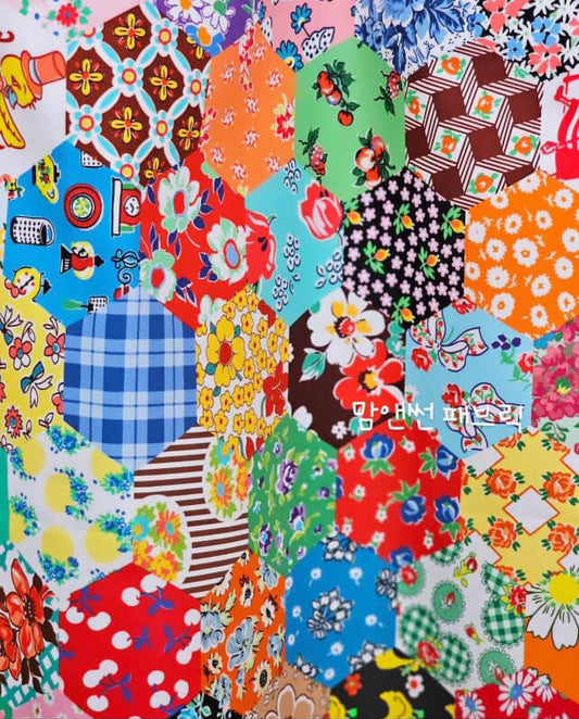 !!PRE-ORDER !! Feedsack by Momnson- 27th (hexagon patchwork panel)