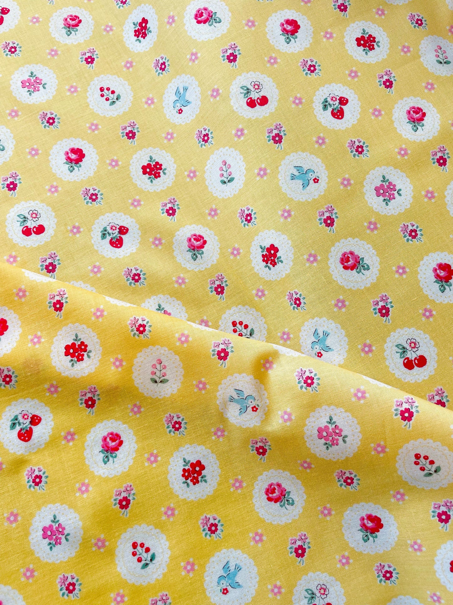 Atsuko Matsuyama Exclusive -  Scallop Berries (yellow)
