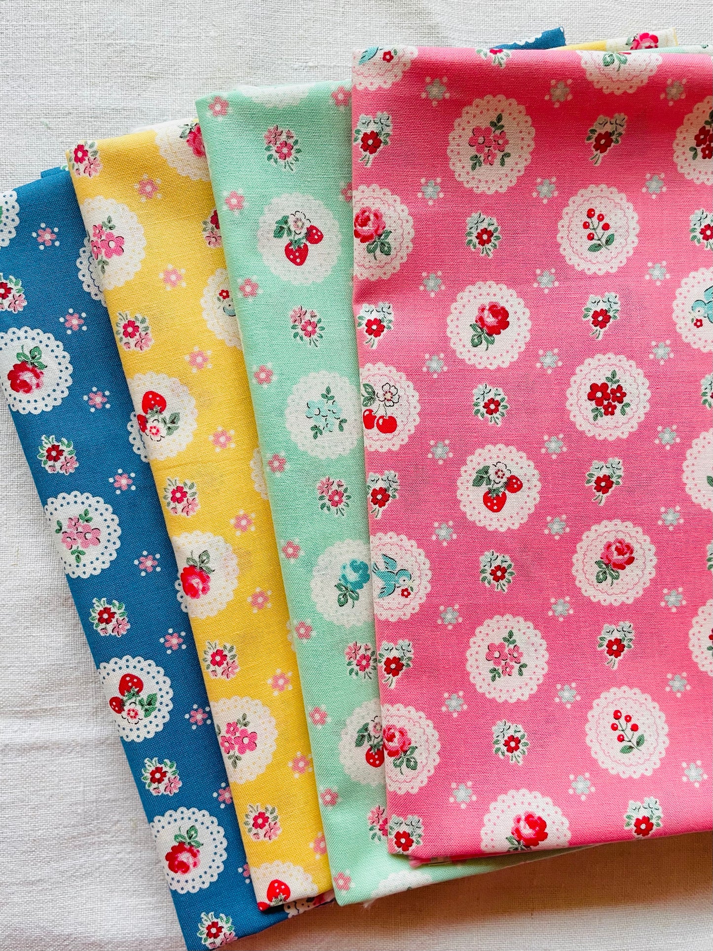 Atsuko Matsuyama Exclusive -  Scallop Berries Bundle