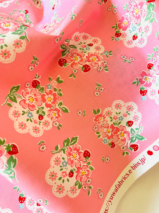 Atsuko Matsuyama - Flower Doily (pink)