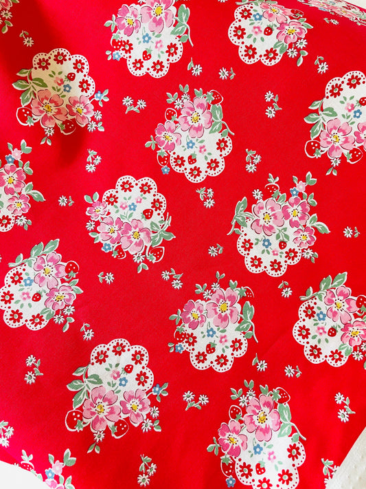 Atsuko Matsuyama - Flower Doily (red )