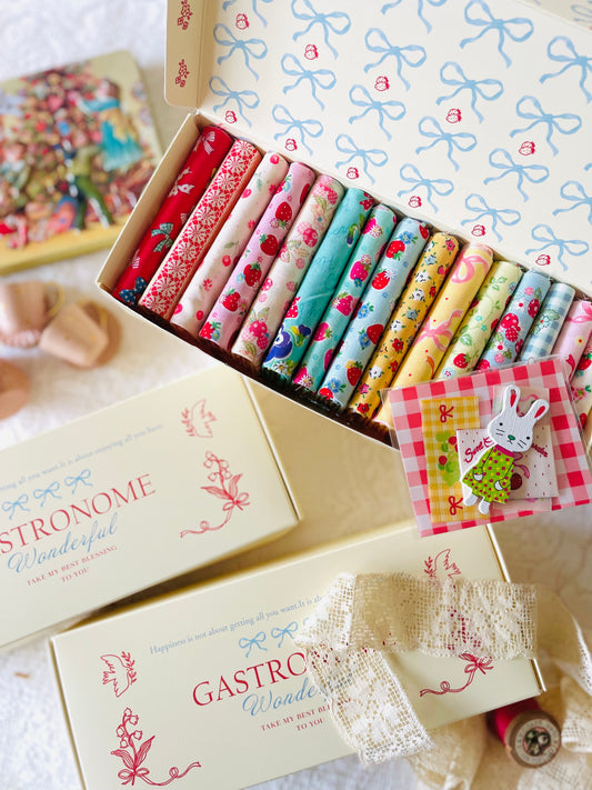 Jolly Fabric Gift Box - 2025