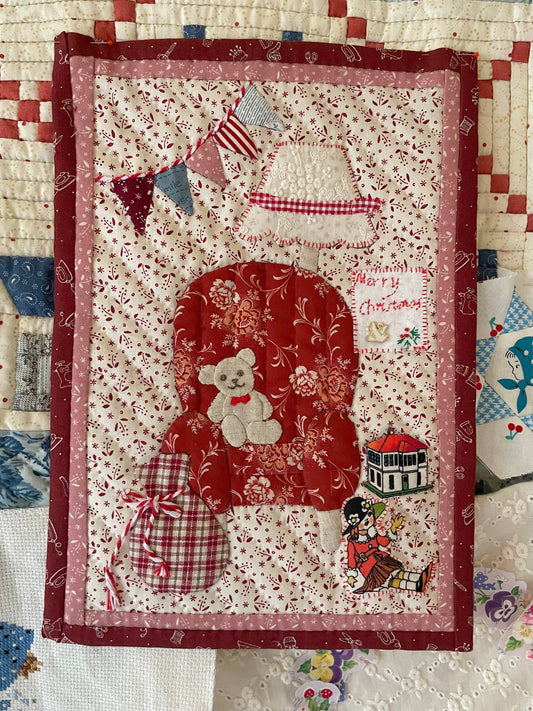 Sewing Kit -- Cosy Christmas Room (red)