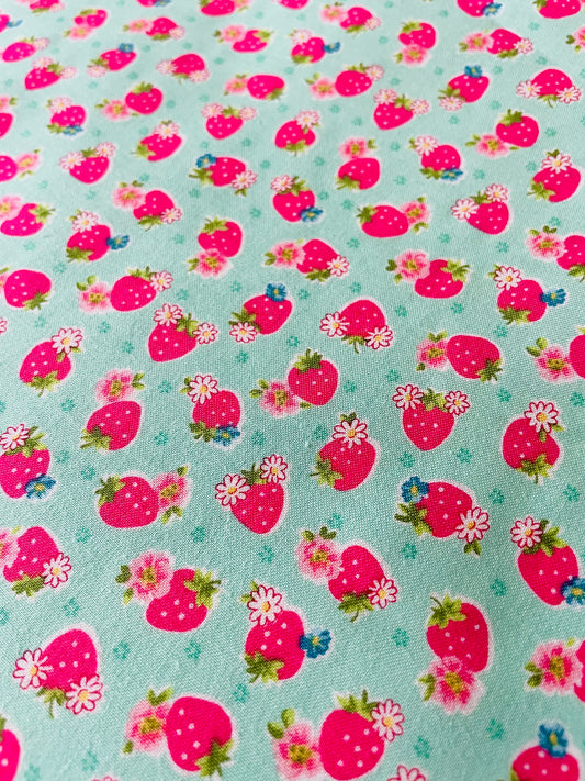 Atsuko Matsuyama - Cutie Berry (turquoise)