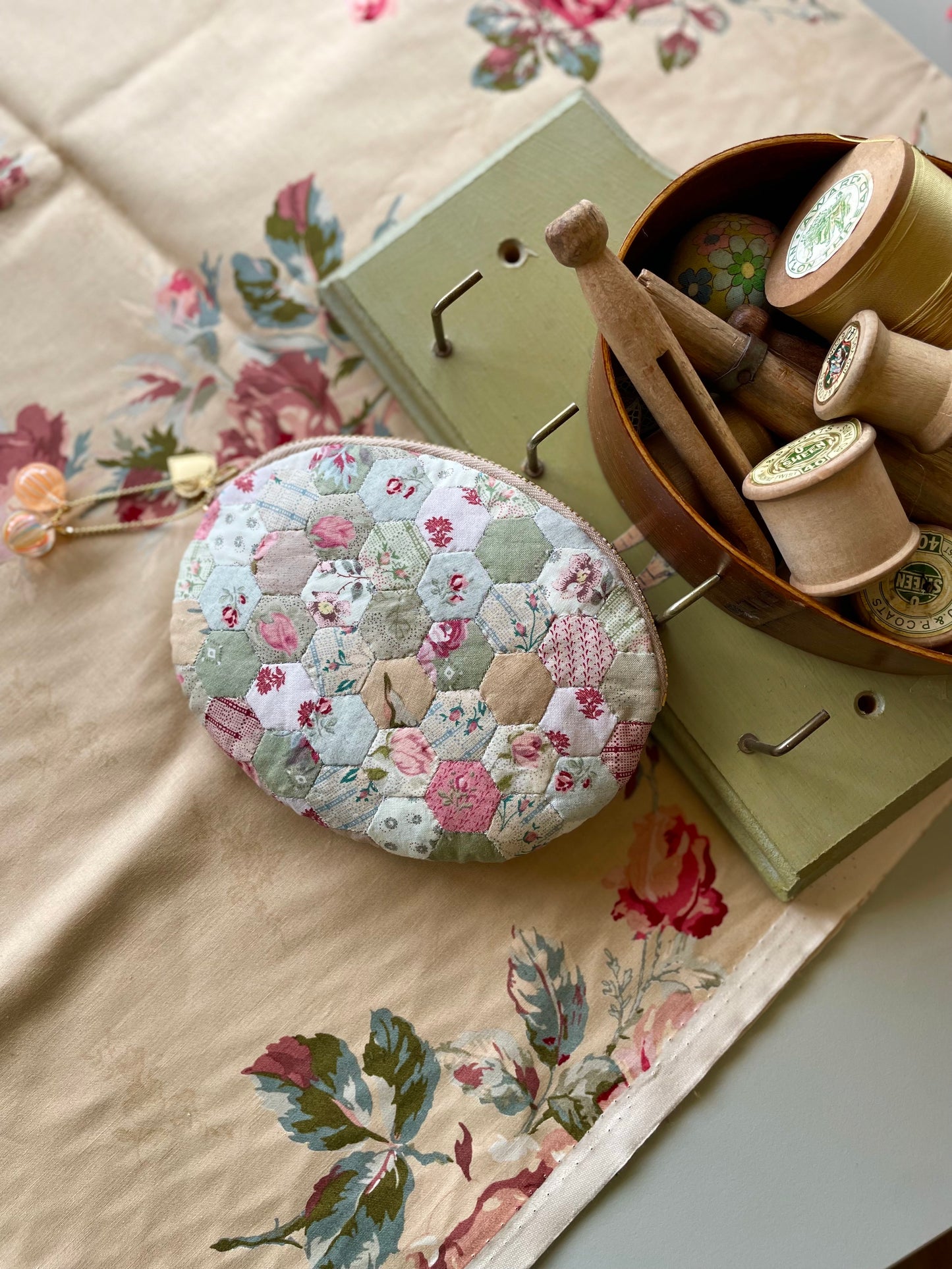 Sewing Kit -- Elena Pouch (dispatching from April 27)