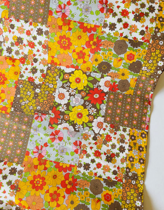 70s Design - Flower days B (brown)