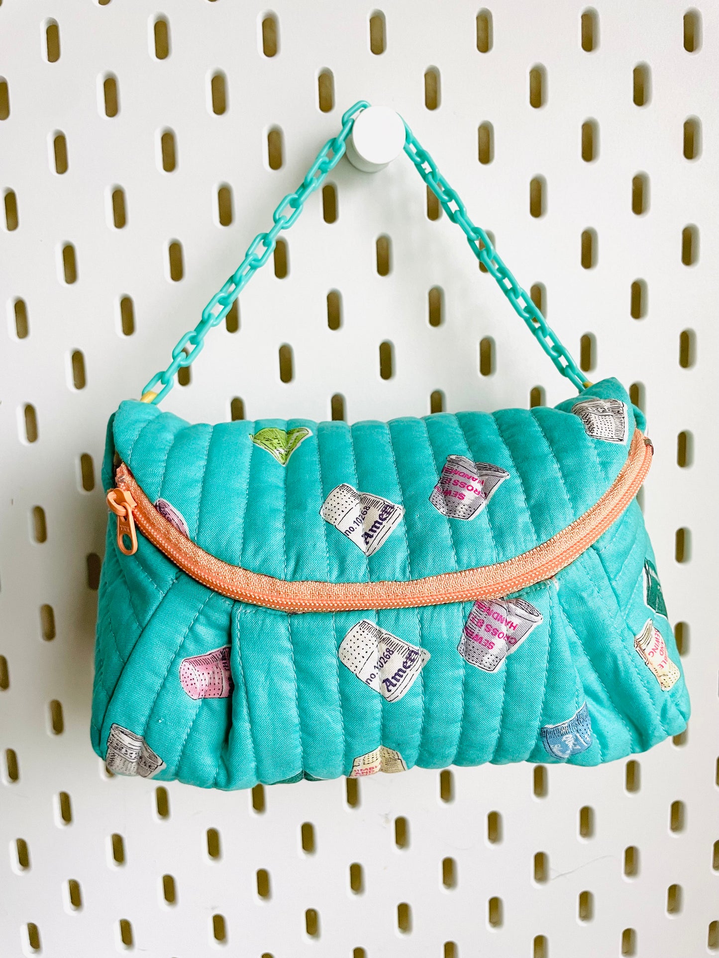 Sewing Kit -- Funky Loaf (turquoise)