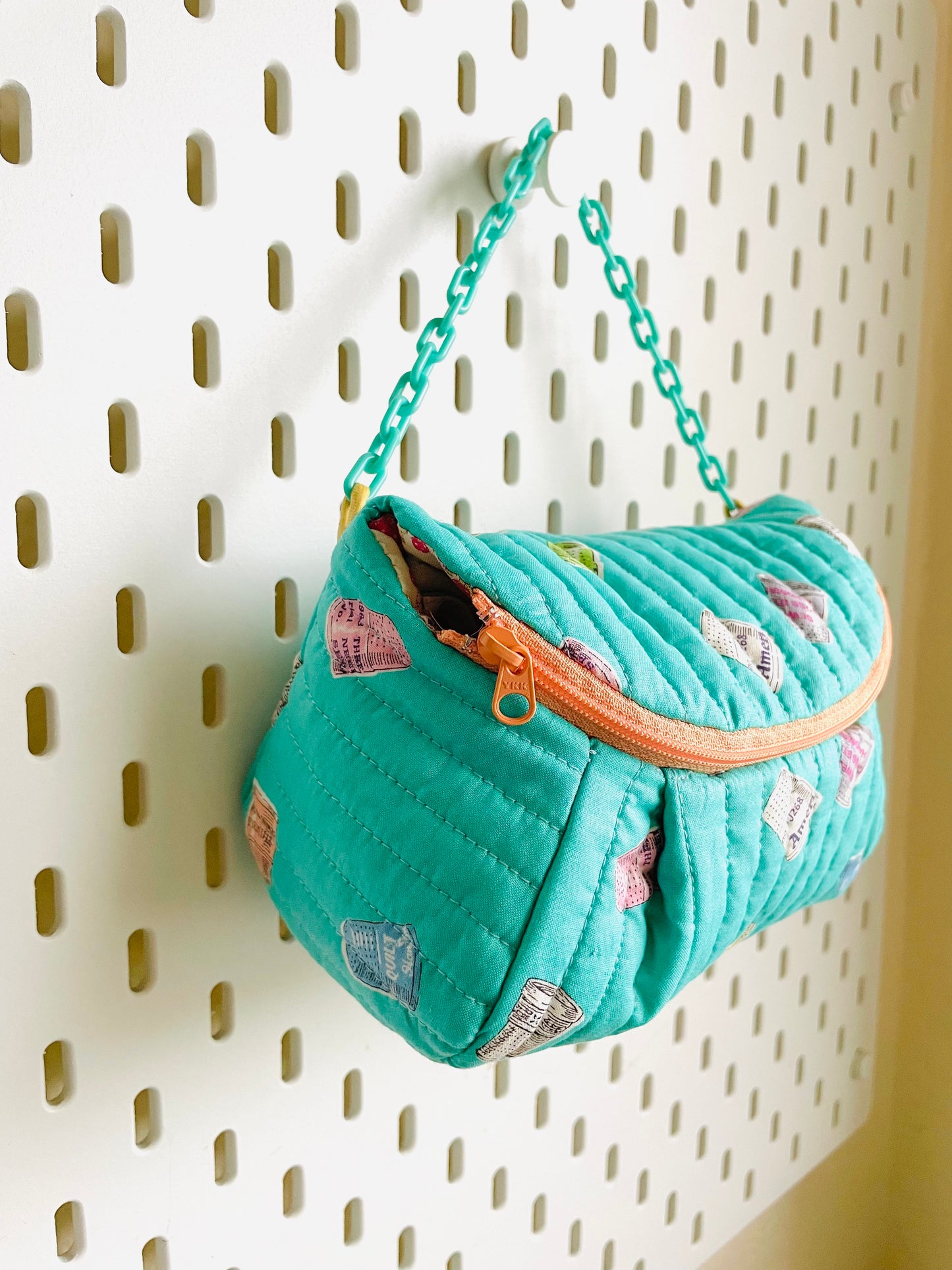 Sewing Kit -- Funky Loaf (turquoise)