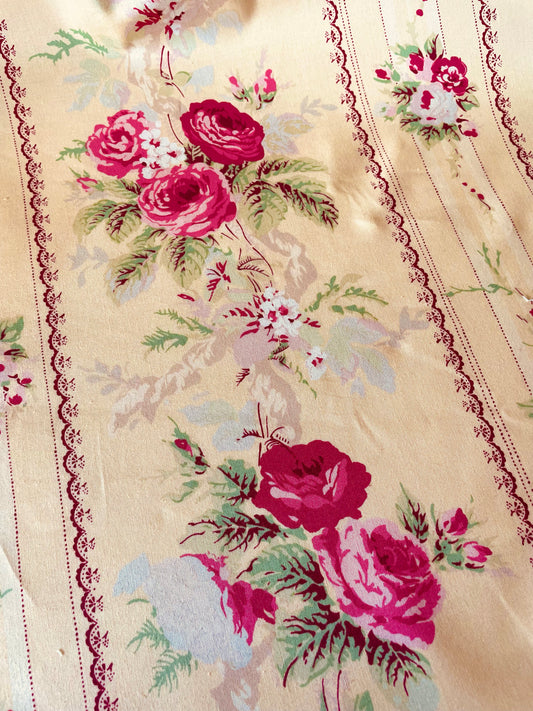 YUWA - Colour Palette - Rose Border (light brown)
