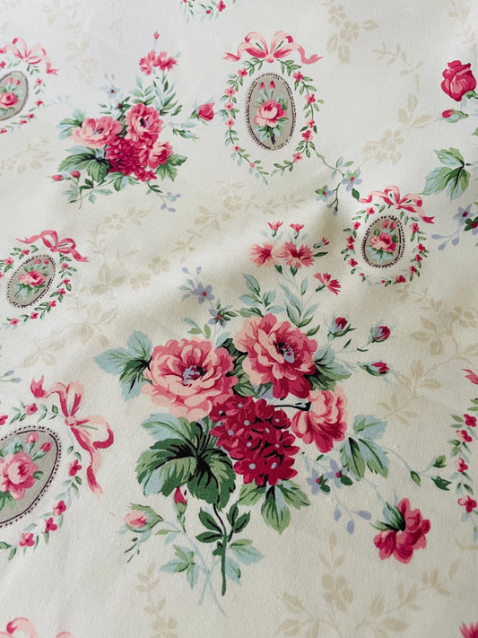 YUWA - Colour Palette - Medallion (cream)