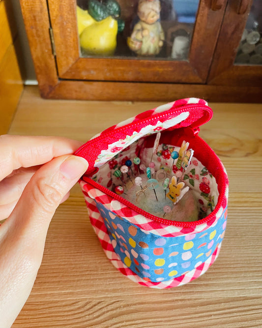 Sewing Kit -- Littleton Pouch (childish blue)
