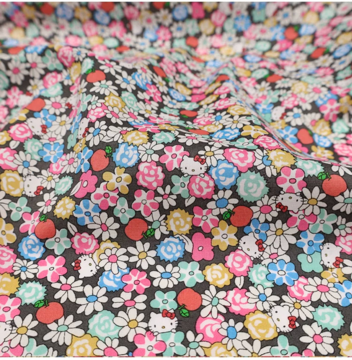 !!PRE ORDER !! Liberty + Hello Kitty: Blossom (multi-colour)