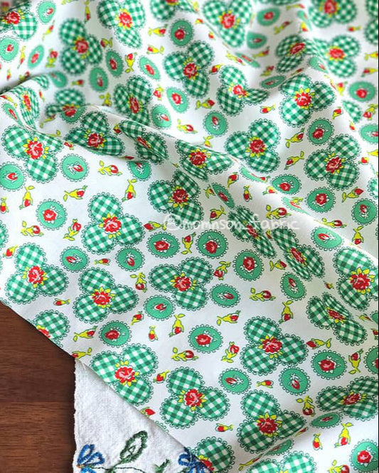 Feedsack by Momnson- 29th reproduction : Green clover