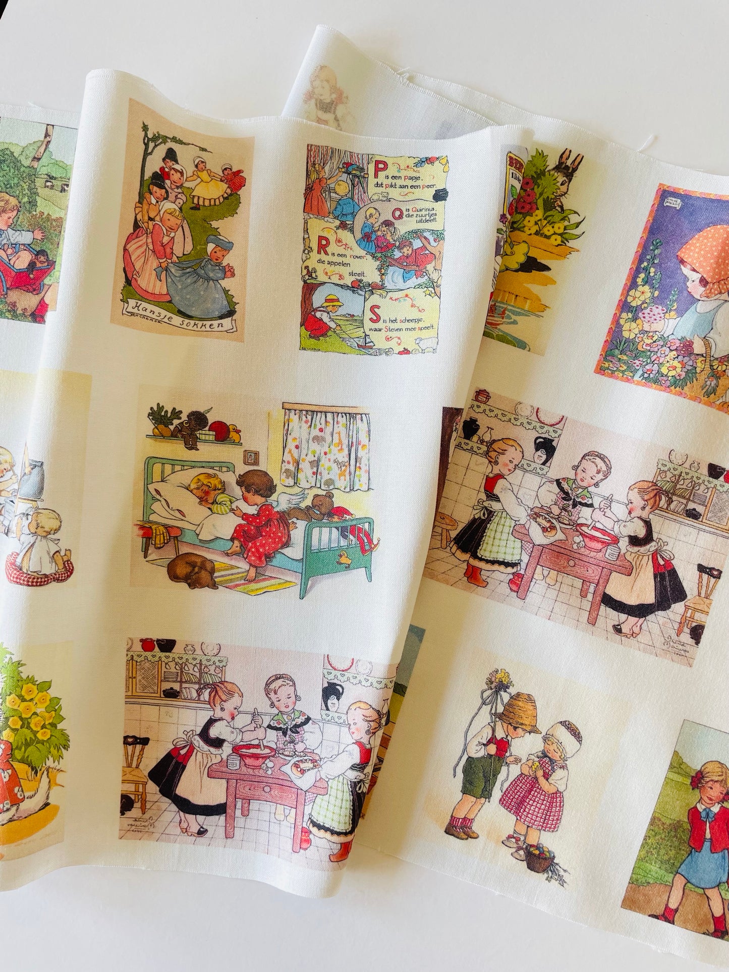 Nostalgic Postcards - Panel Fabric (35 pictures)